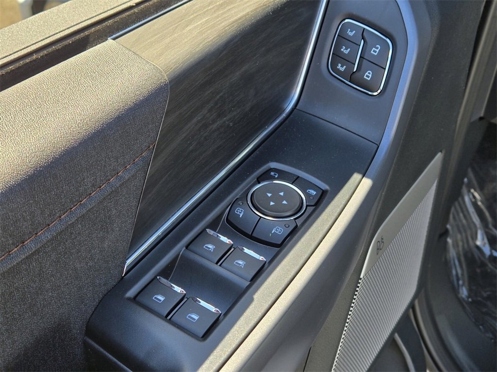 New 2025 Ford F150 Lightning Lariat image 11