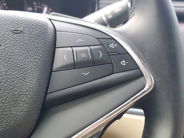 Used 2017 Cadillac XT5 FWD w/ LPO, Wheel Lock Package image 16