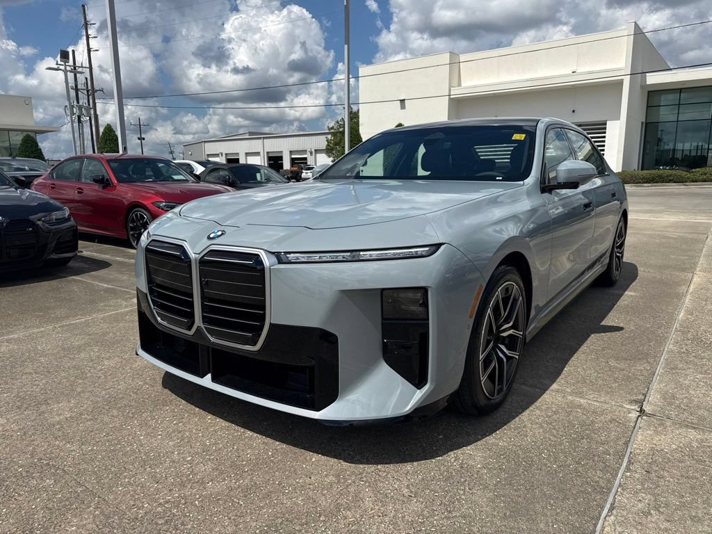 New 2027 BMW 740i