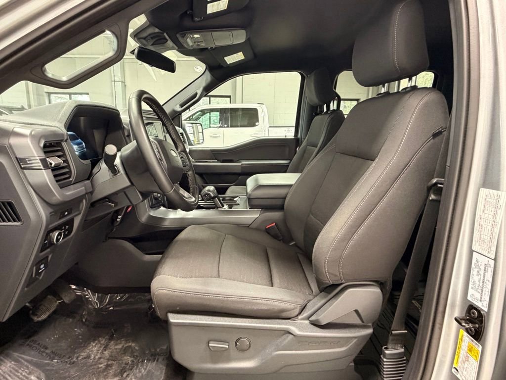 Used 2025 Ford F150 XLT w/ Equipment Group 301A Standard AWD/4WD image 28