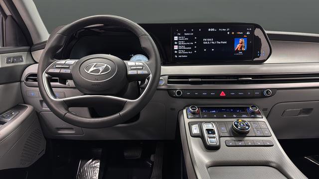 Used 2023 Hyundai Palisade SEL w/ Premium Package image 11