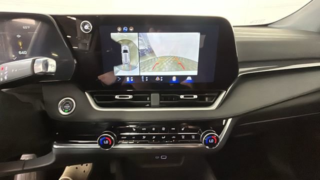 Used 2025 Chevrolet Equinox LT w/ Convenience Package II AWD/4WD image 24