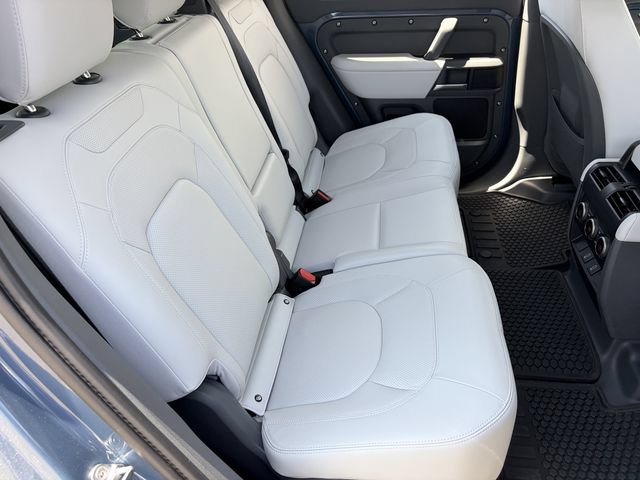 New 2026 Land Rover Defender 110 X-Dynamic SE AWD/4WD image 12