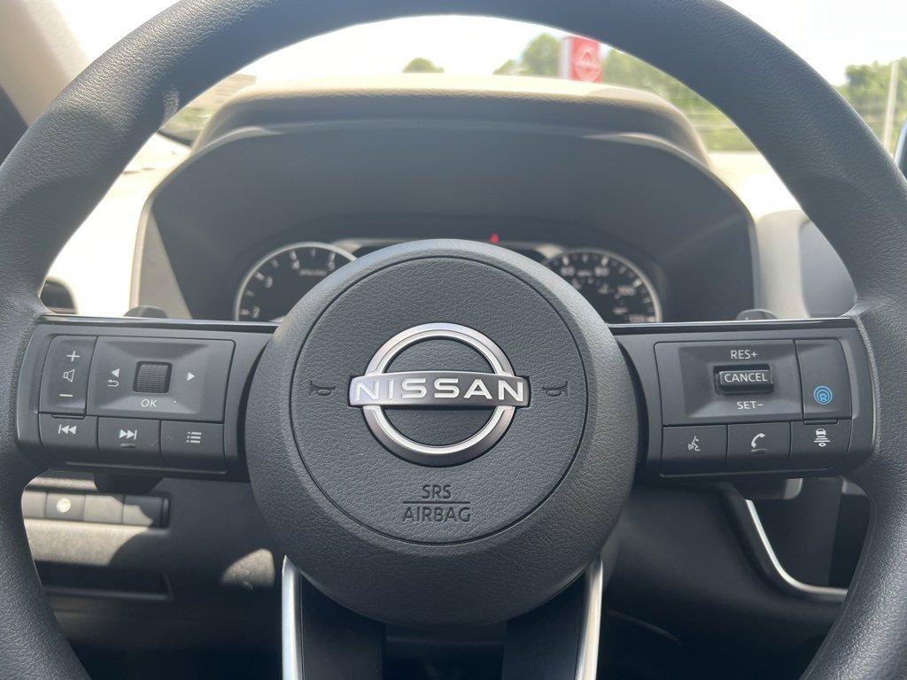 Used 2023 Nissan Rogue SV image 15