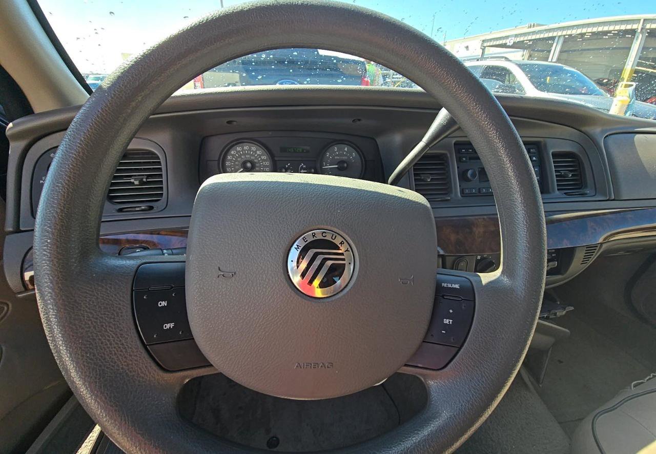 Used 2008 Mercury Grand Marquis GS RWD image 12