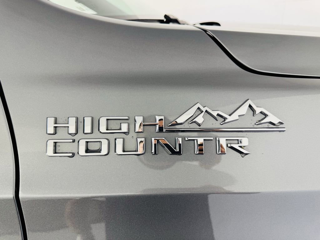 Used 2021 Chevrolet Tahoe High Country RWD image 35