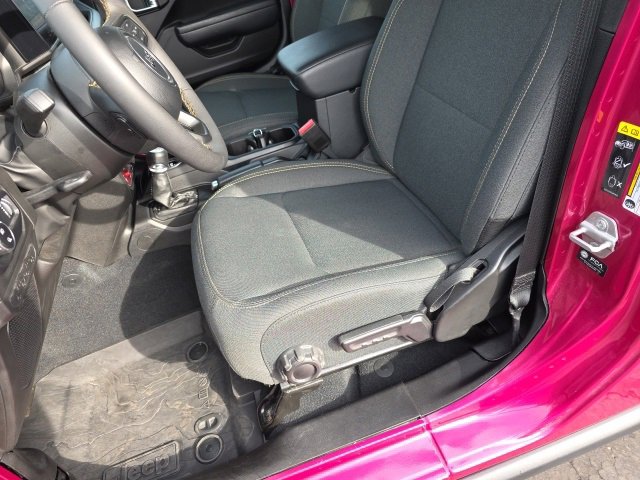 Used 2024 Jeep Gladiator Willys image 16