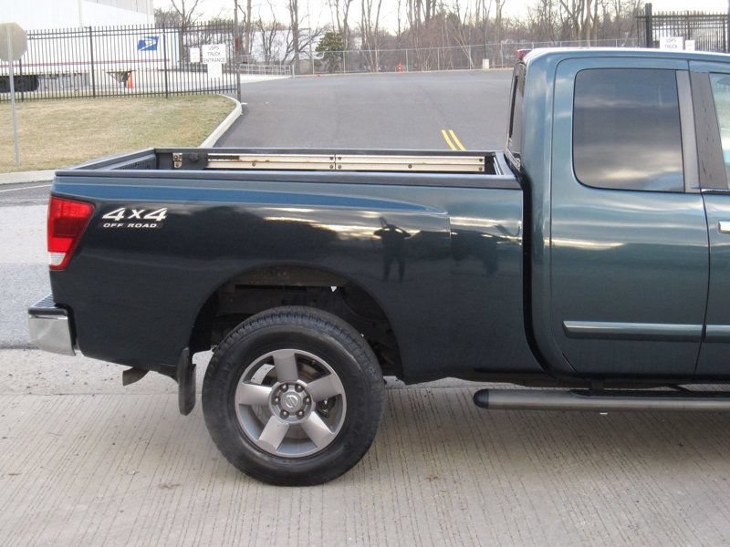 Used 2005 Nissan Titan SE AWD/4WD image 12