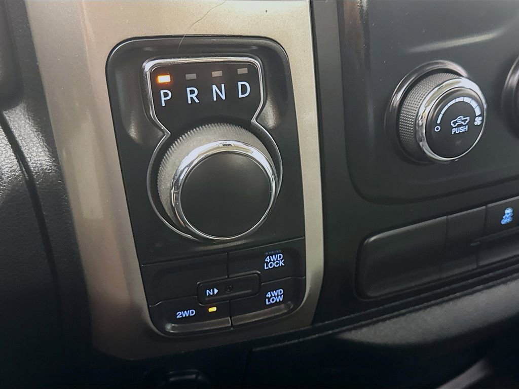 Used 2018 RAM 1500 Classic SLT AWD/4WD image 17