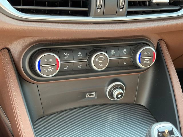 Used 2021 Alfa Romeo Stelvio Ti Sport AWD/4WD image 20