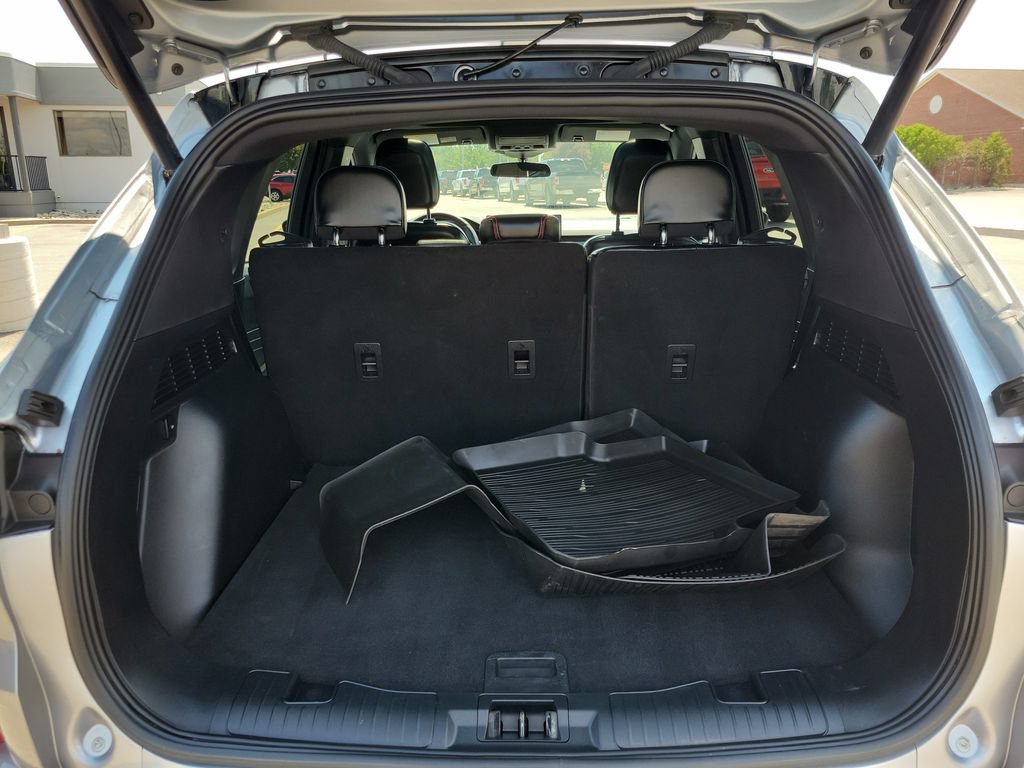Used 2024 Ford Escape ST-Line w/ Tech Pack #1 AWD/4WD image 8