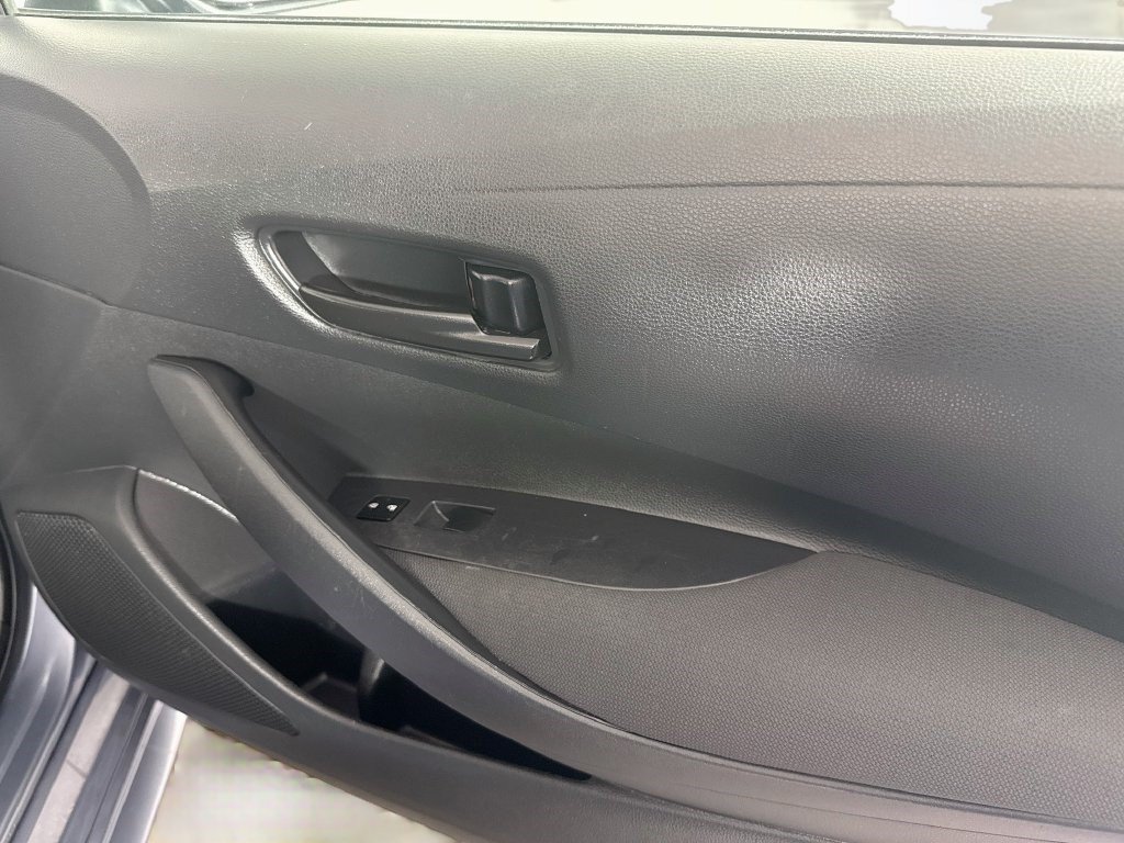 Used 2024 Toyota Corolla LE FWD image 29