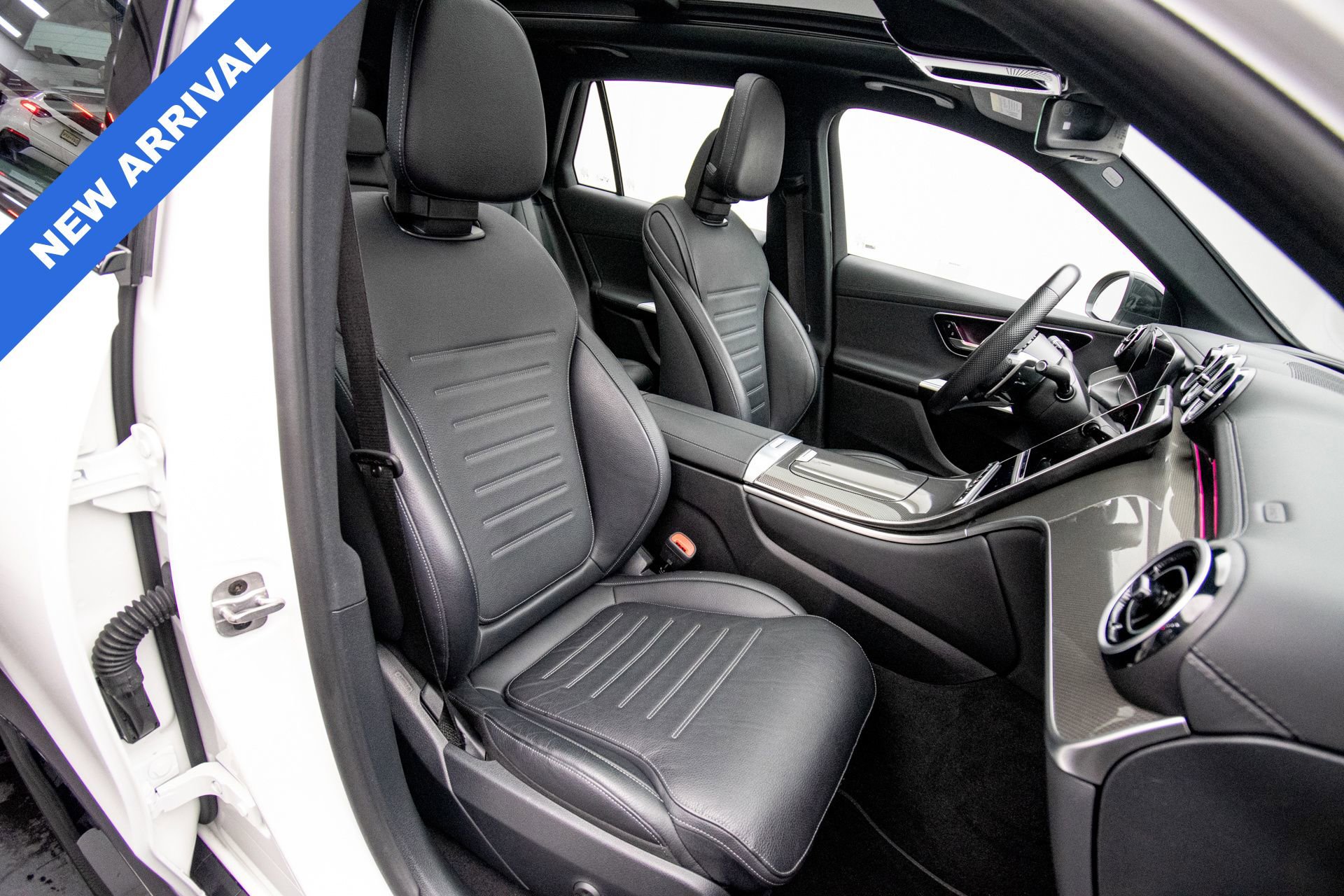 Used 2025 Mercedes-Benz GLC 43 AMG 4MATIC image 14