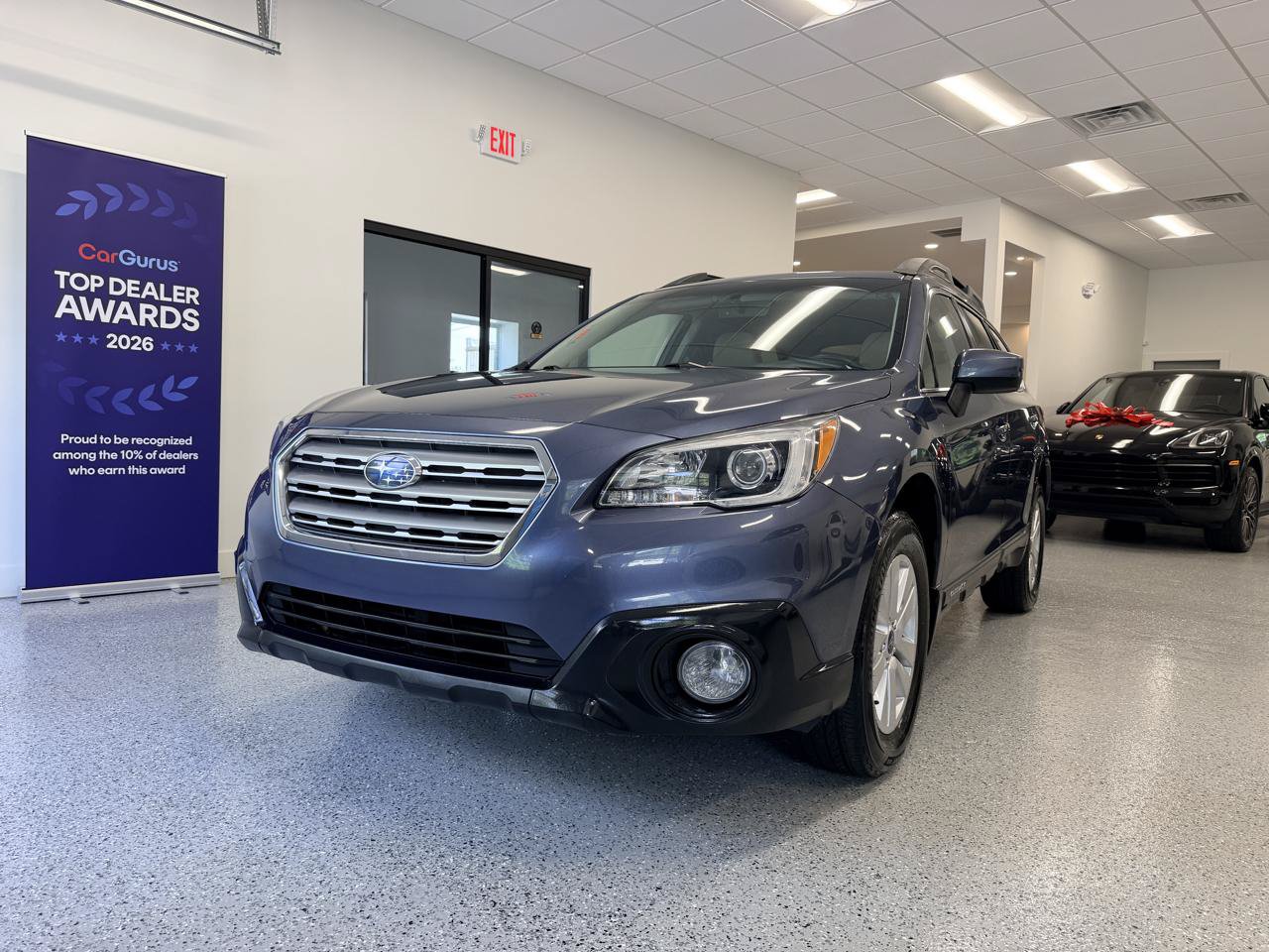 Used 2017 Subaru Outback 2.5i Premium AWD/4WD image 3