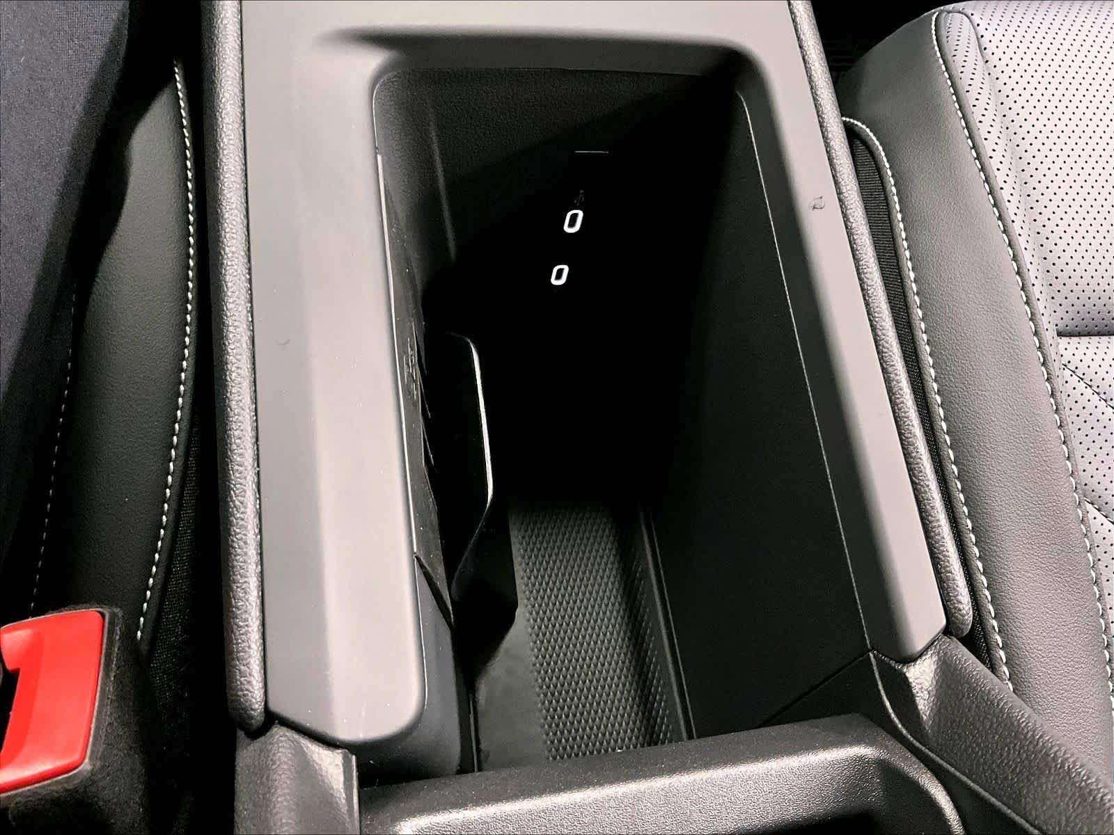 New 2026 Volkswagen Tiguan SE R-Line FWD image 23