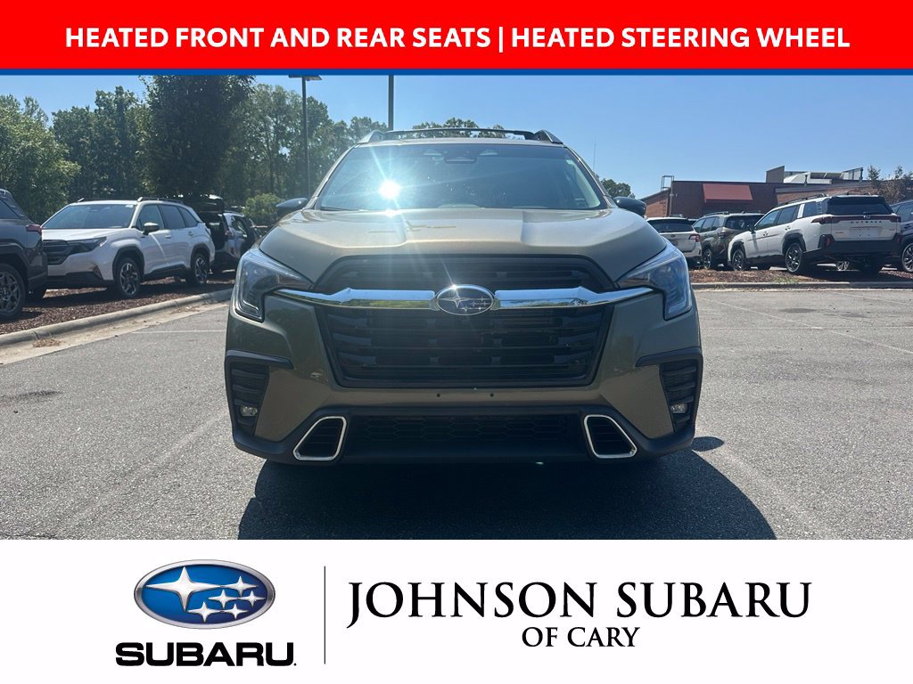 Used 2025 Subaru Ascent Touring AWD/4WD image 2