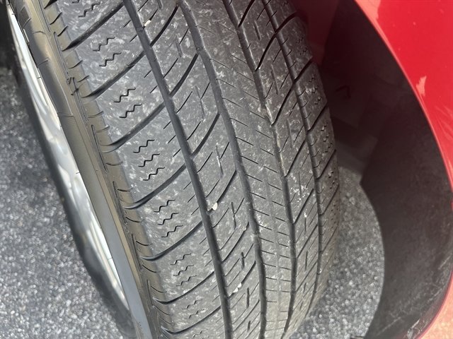 Used 2014 Chrysler Town & Country Touring FWD image 4