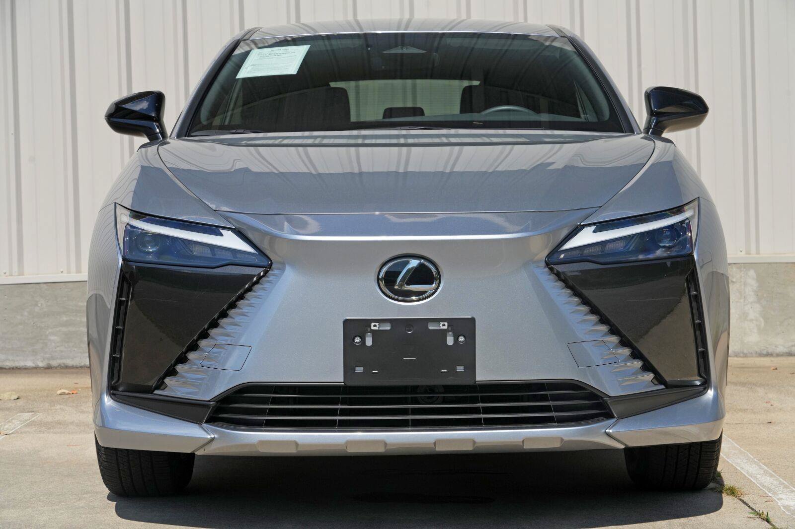 Used 2025 Lexus RZ 300e w/ Accessory Package (Z1) FWD image 7
