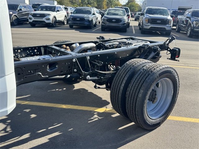 New 2026 Ford F550 4x4 Regular Cab Super Duty image 14