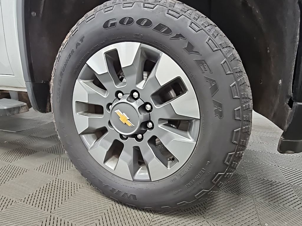 Used 2024 Chevrolet Silverado 2500 Custom w/ Custom Value Package image 39