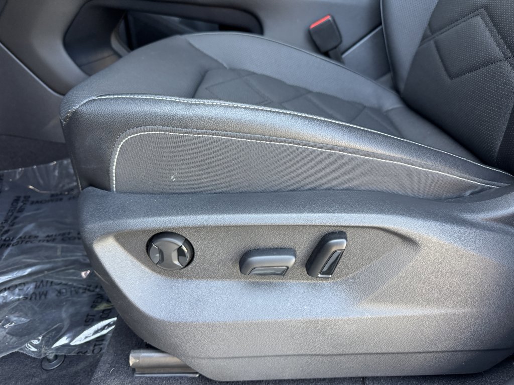 Used 2024 Volkswagen Atlas SE w/ Panoramic Sunroof Package image 32