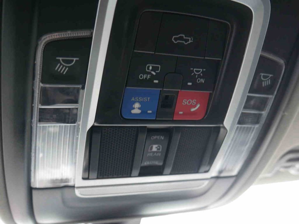 Used 2023 RAM 3500 Laramie image 41