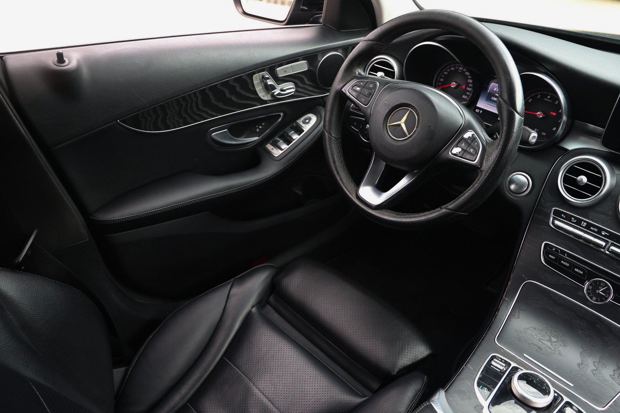 Used 2017 Mercedes-Benz C 300 Sedan w/ Premium 1 Package image 24