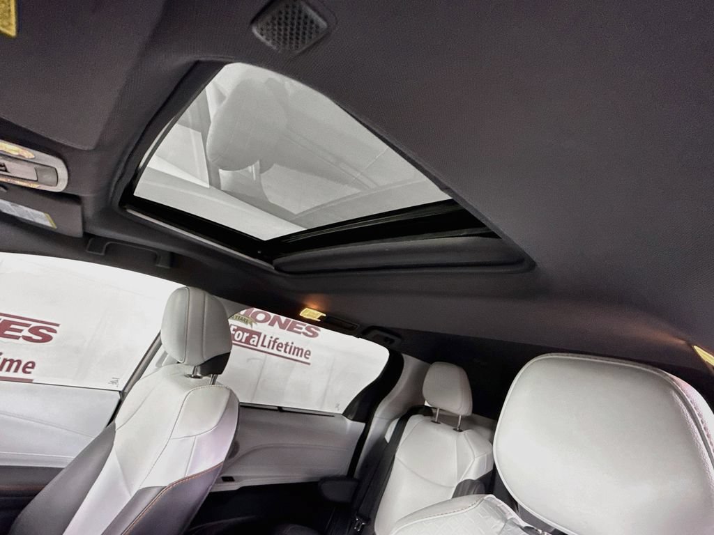 Certified 2021 Toyota Sienna XSE AWD/4WD image 12