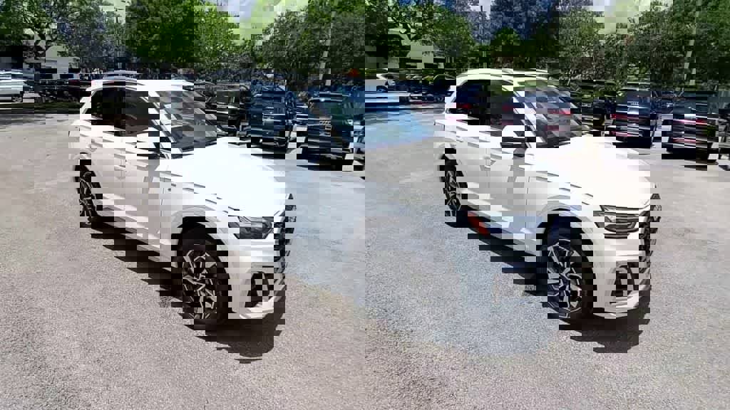 Certified 2023 Audi Q5 2.0T Premium w/ Convenience Package image 3