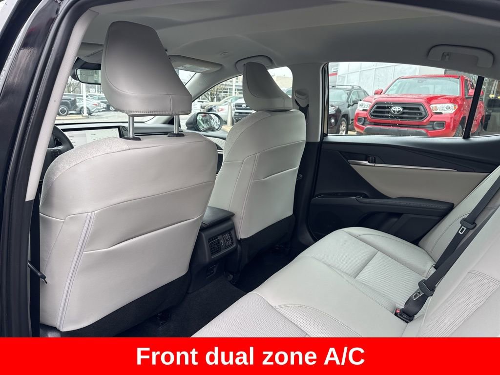 Used 2026 Toyota Camry XLE image 16