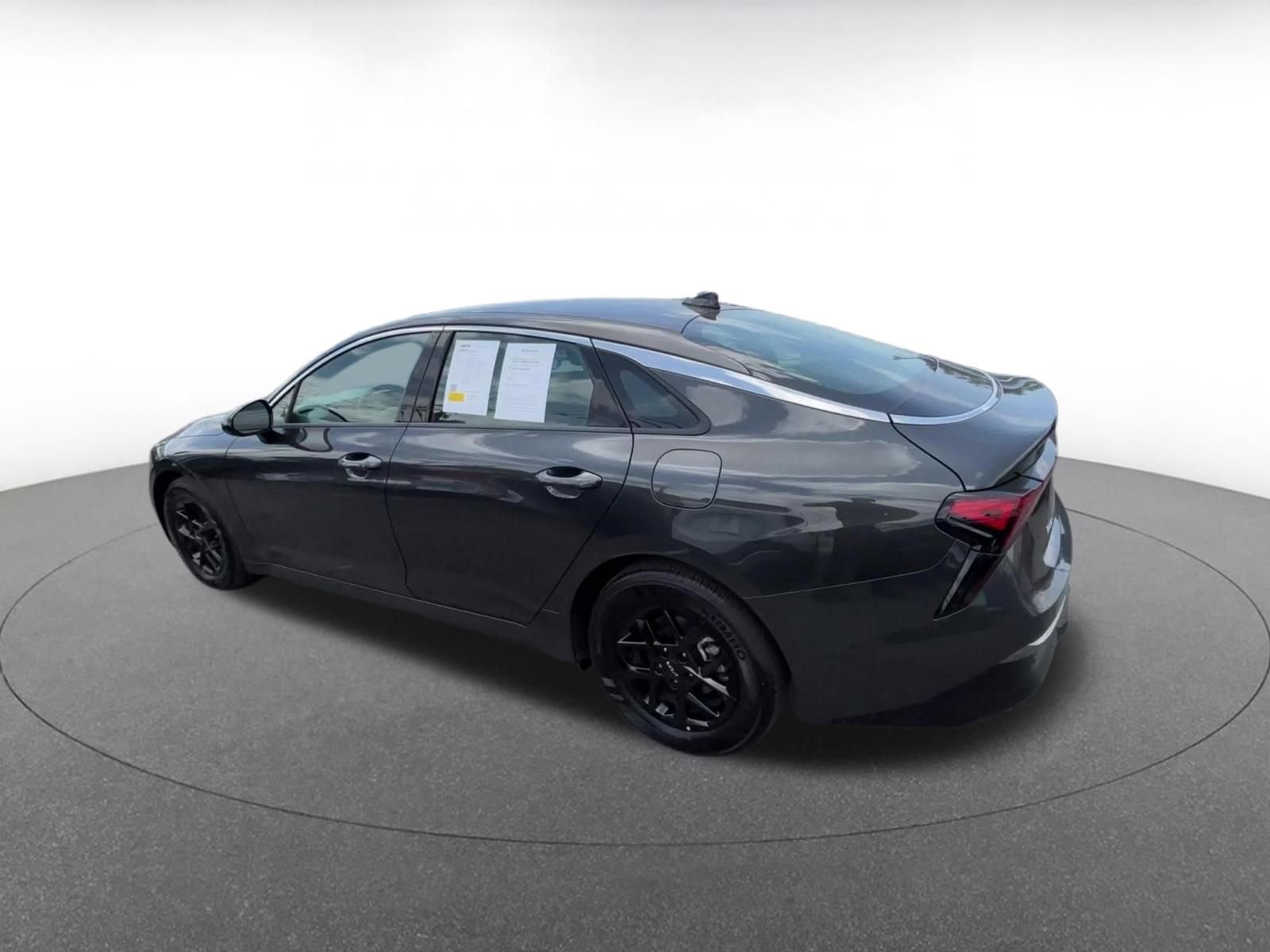Used 2025 Kia K5 LXS FWD image 10