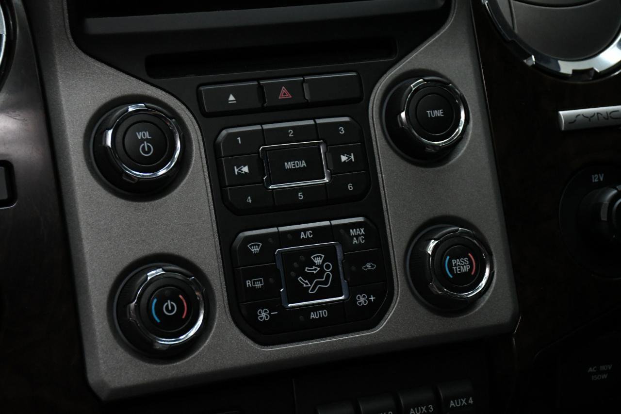 Used 2016 Ford F350 Platinum w/ FX4 Off-Road Package image 34