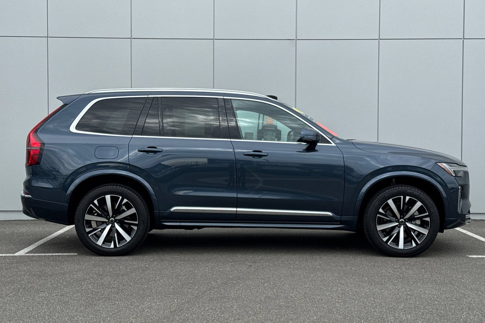 Certified 2026 Volvo XC90 B6 Core AWD/4WD image 6