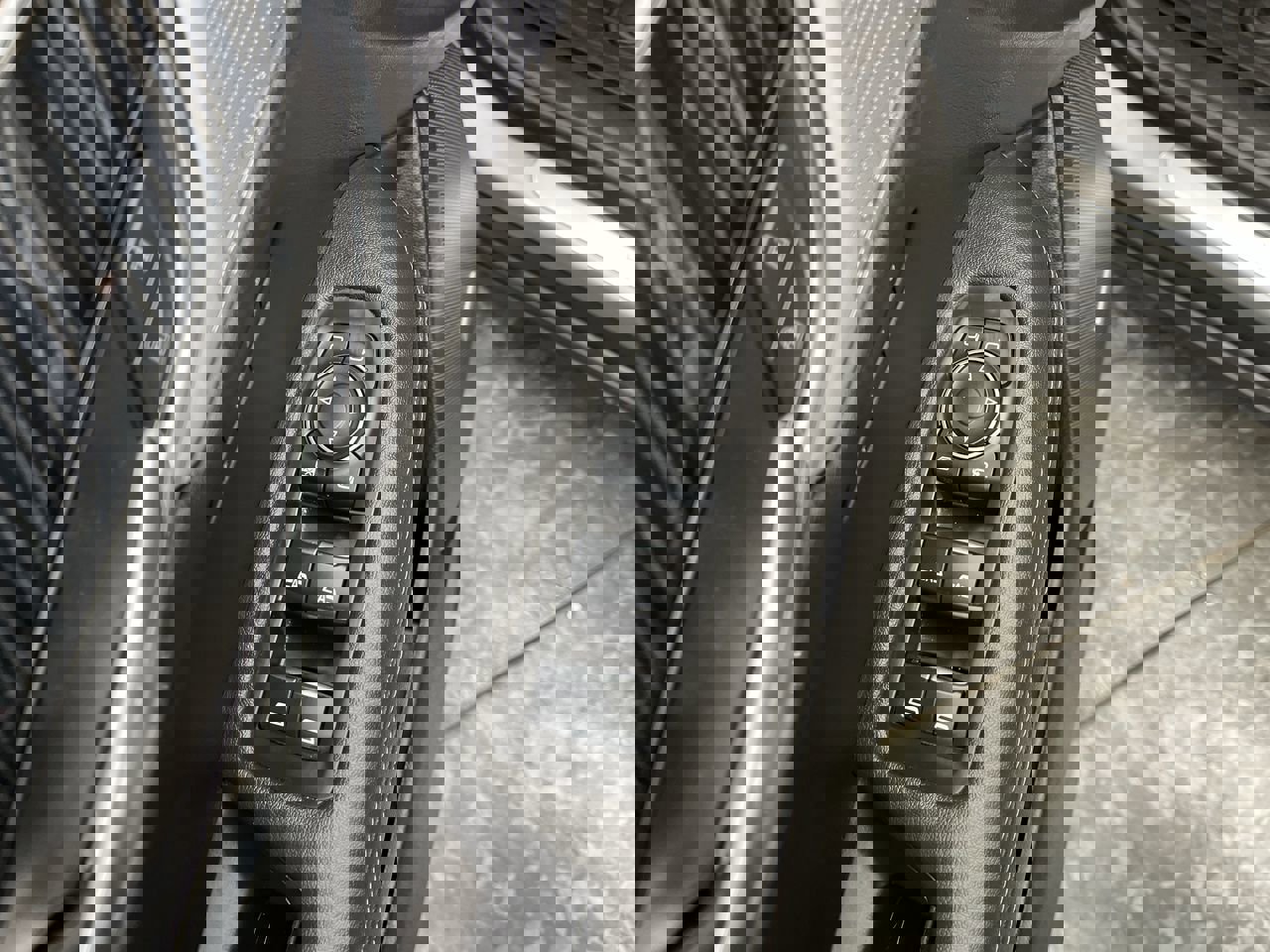 Certified 2024 Cadillac XT6 Premium Luxury w/ LPO, Floor Liner Package image 10