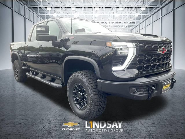 New 2026 Chevrolet Silverado 2500 ZR2 w/ ZR2 Bison Edition AWD/4WD image 2