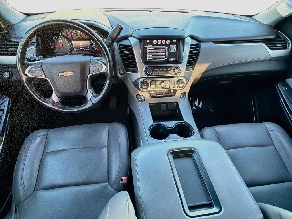Used 2019 Chevrolet Tahoe LT w/ Luxury Package RWD image 16