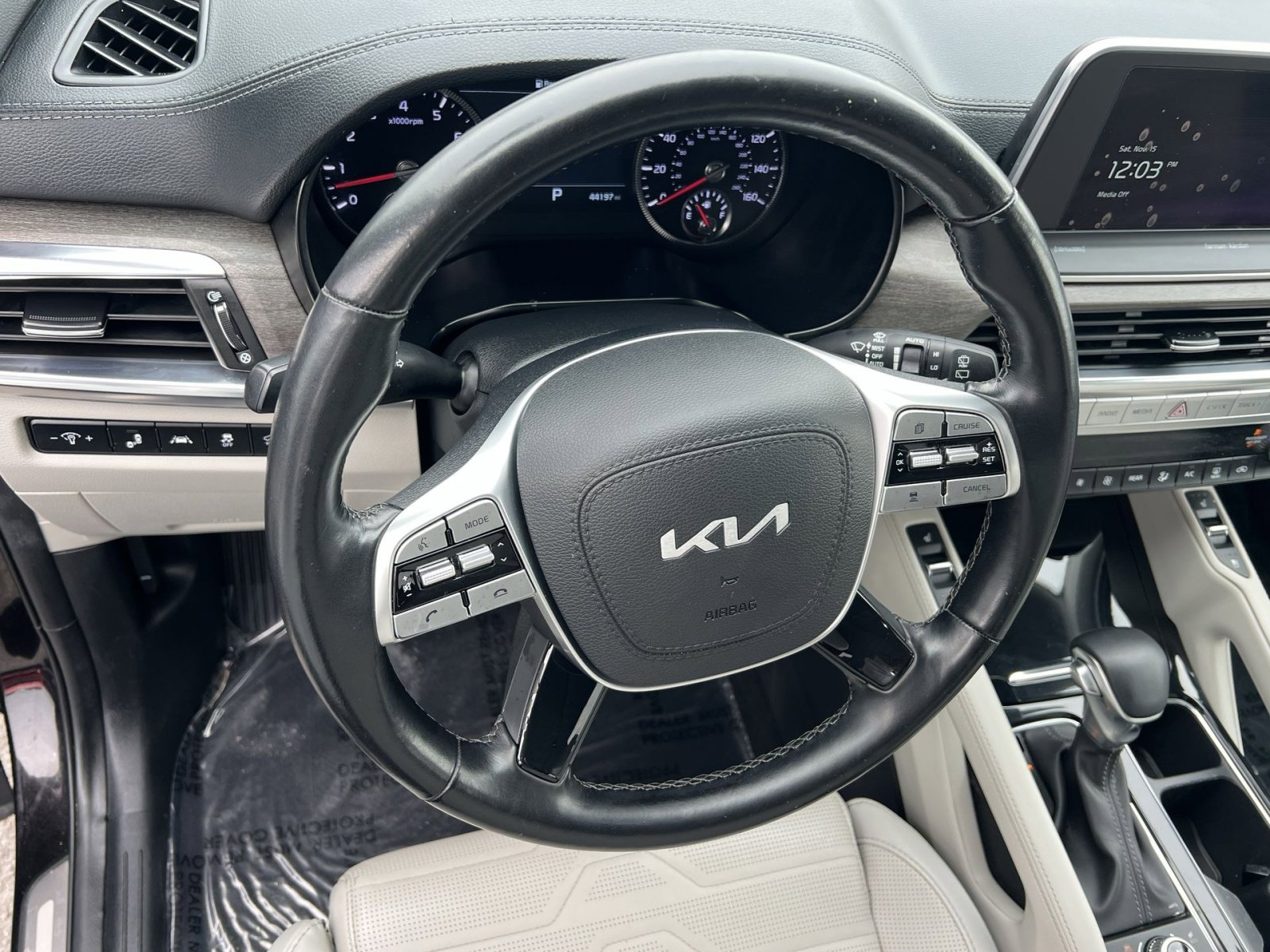 Used 2022 Kia Telluride SX w/ SX Prestige Package image 16