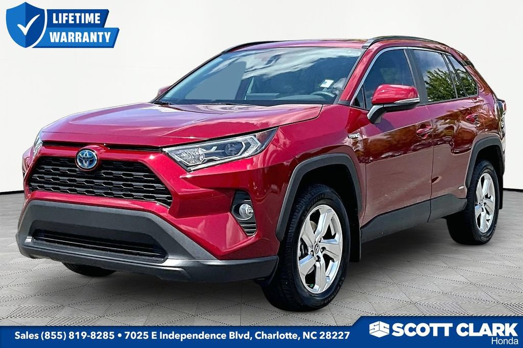 Used 2021 Toyota RAV4 XLE Premium AWD/4WD image 3
