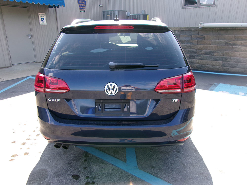 Used 2015 Volkswagen Golf SEL image 4