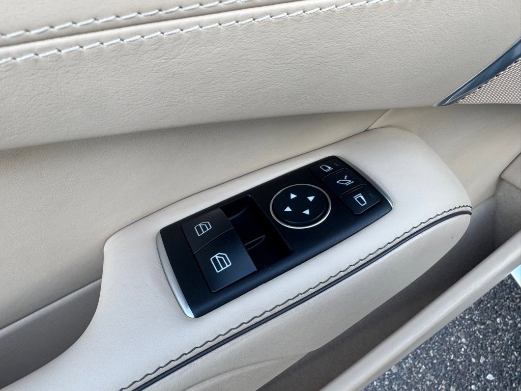 Used 2017 Mercedes-Benz SL 63 AMG image 26