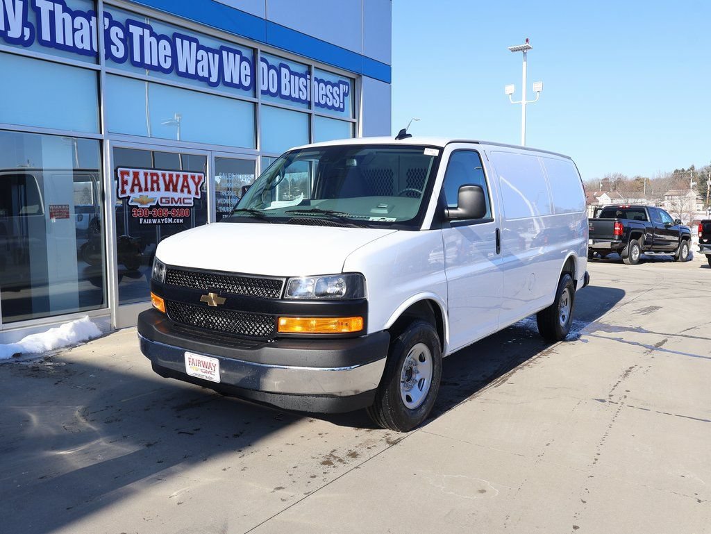 New 2025 Chevrolet Express 2500 w/ Driver Convenience Package RWD image 6