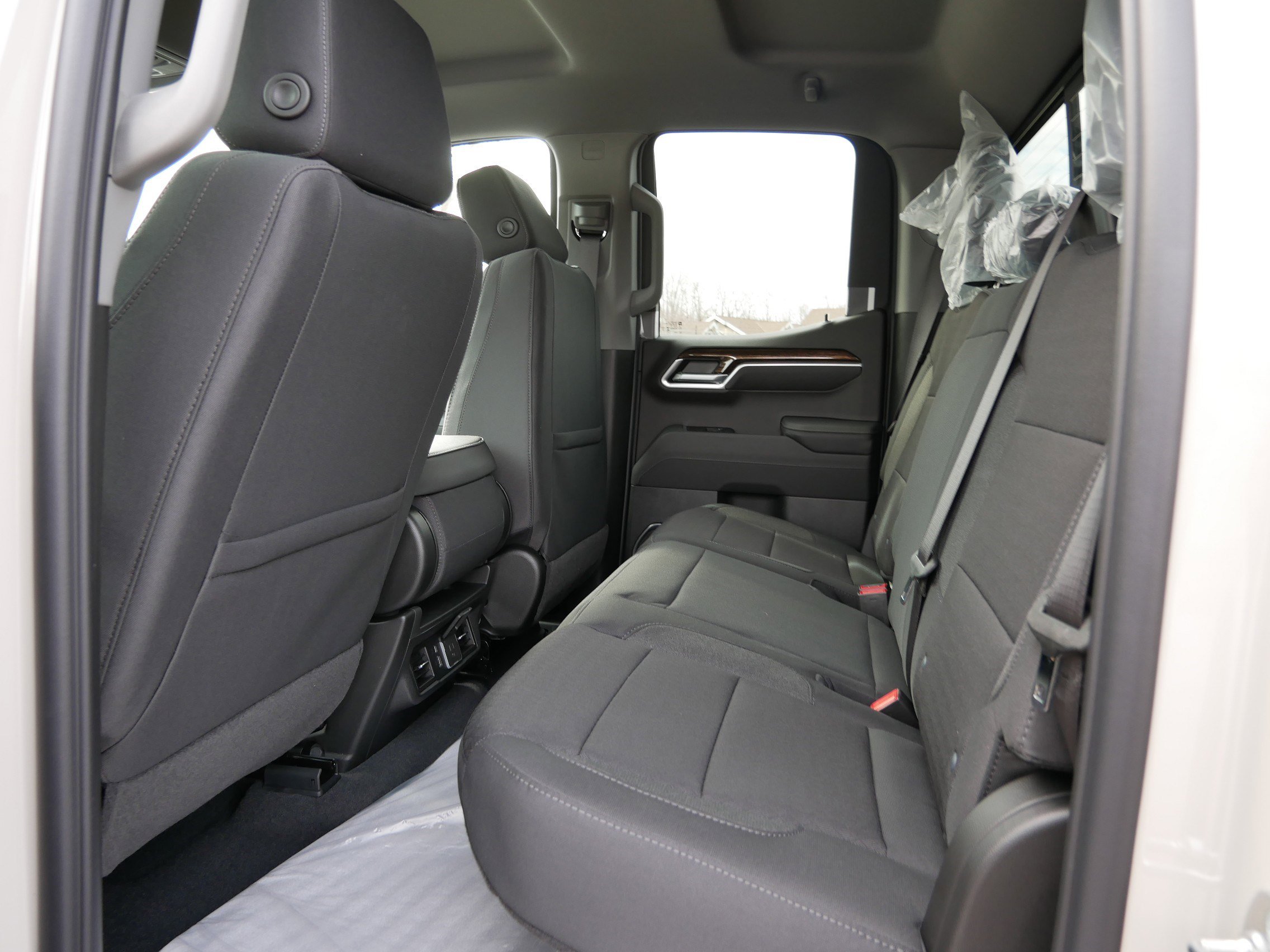 New 2026 GMC Sierra 1500 SLE w/ X31 Off-Road Package image 12