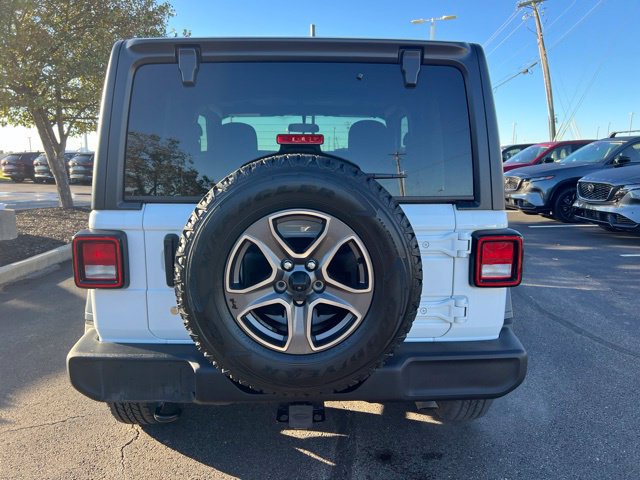 Used 2018 Jeep Wrangler Sport AWD/4WD image 5
