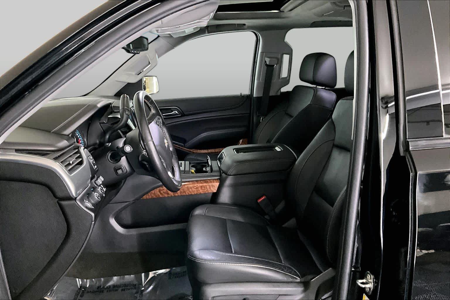 Used 2018 Chevrolet Tahoe Premier AWD/4WD image 9