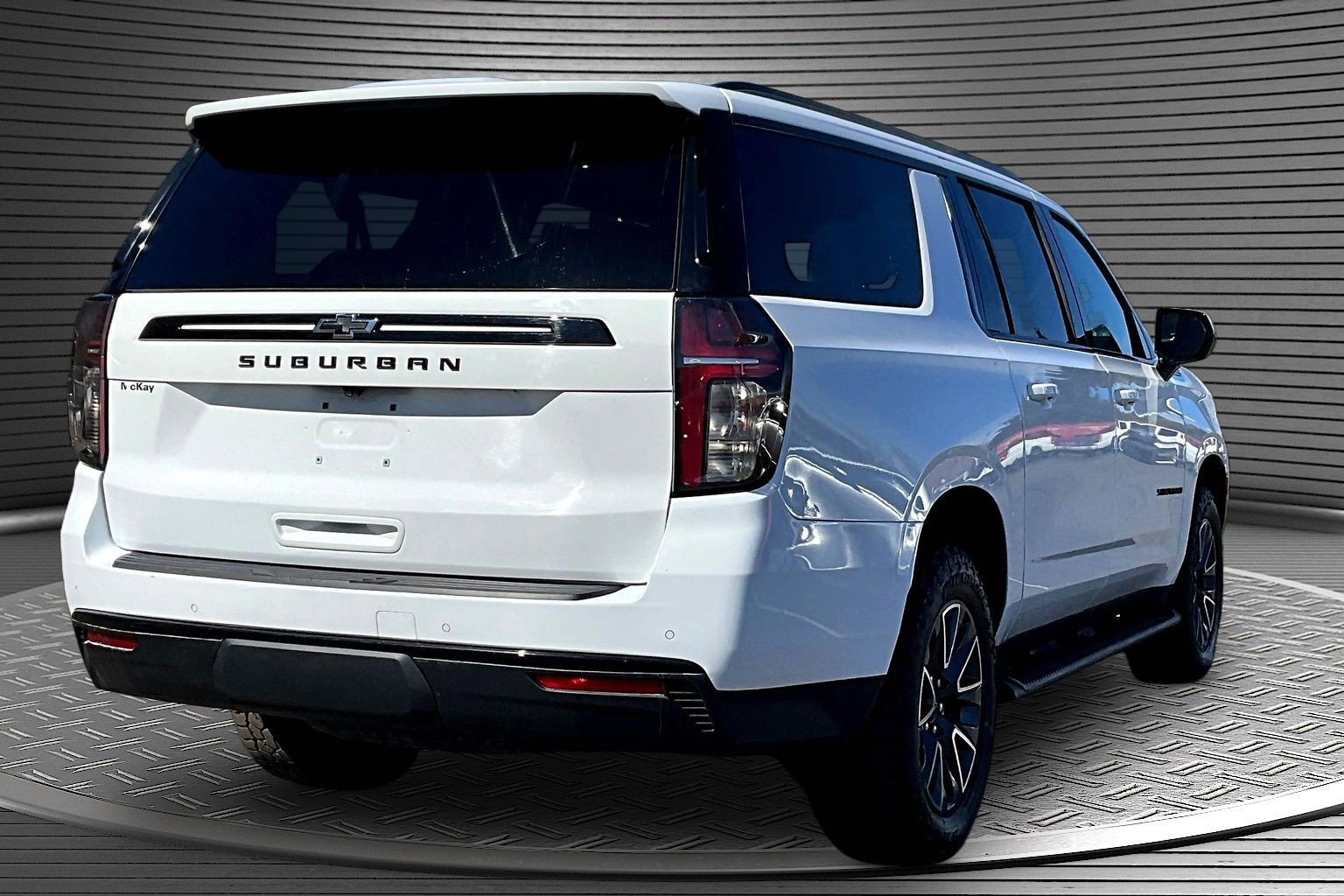 Used 2023 Chevrolet Suburban Z71 AWD/4WD image 6
