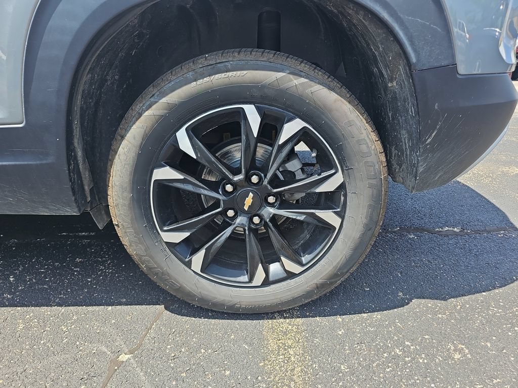 Used 2023 Chevrolet TrailBlazer LT AWD/4WD image 37