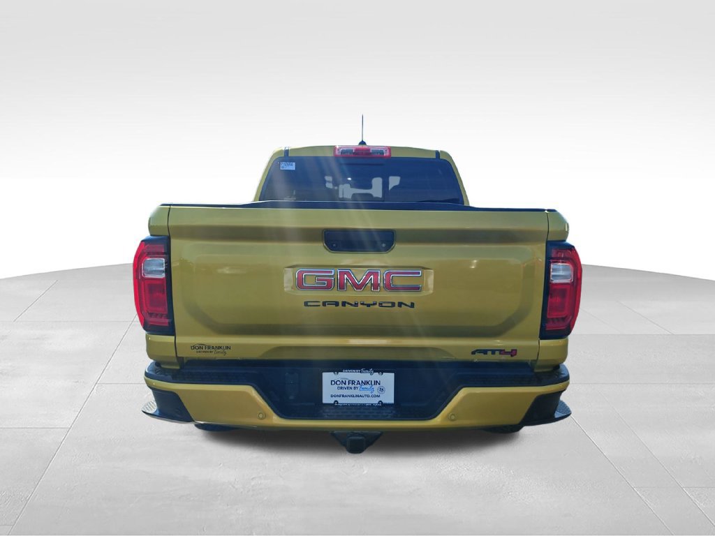 Used 2023 GMC Canyon AT4 w/ Technology Package AWD/4WD image 5