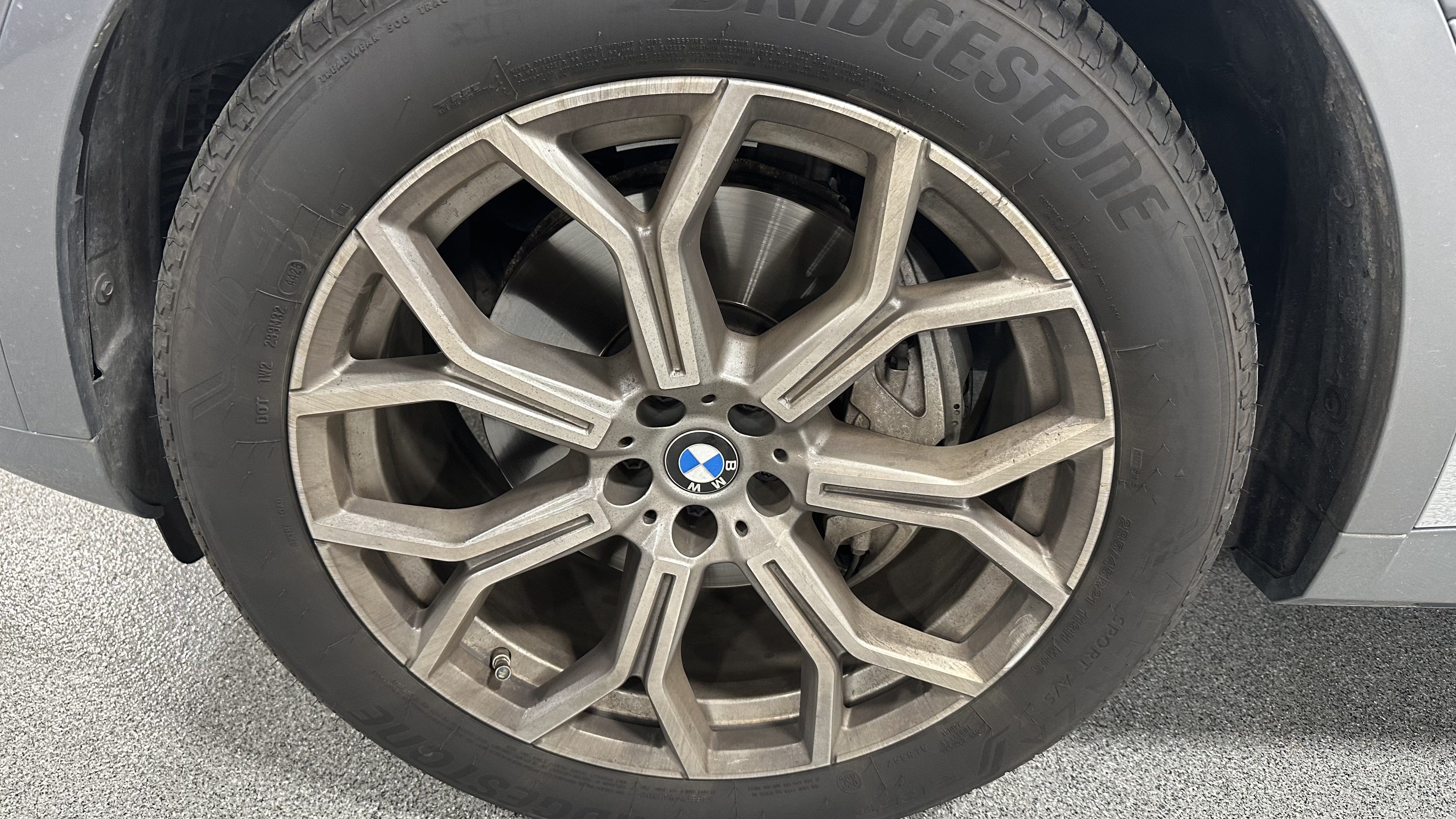Certified 2024 BMW X7 xDrive40i w/ Premium Package AWD/4WD image 12