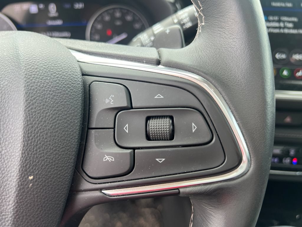 Used 2023 Buick Envision Avenir AWD/4WD image 18