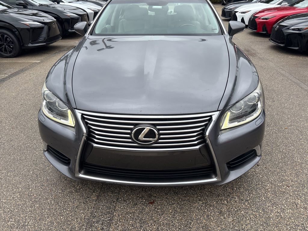 Used 2013 Lexus LS 460 w/ Comfort Pkg image 11